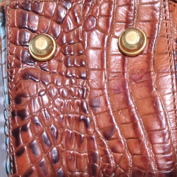 Brahmin Brown Shoulder Bag with Textured Leather and Adjustable Strap - Picture 7 of 9